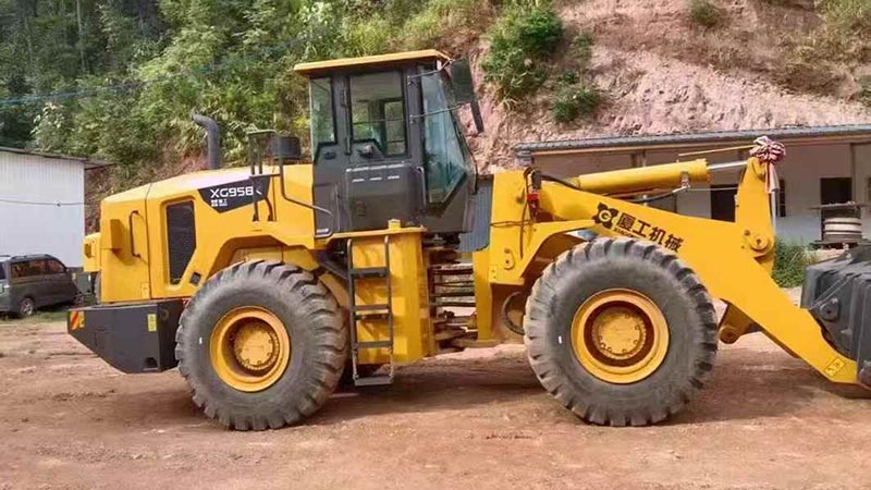 贵州出售全新夏工装载机，全新机器，设备只用10个小时